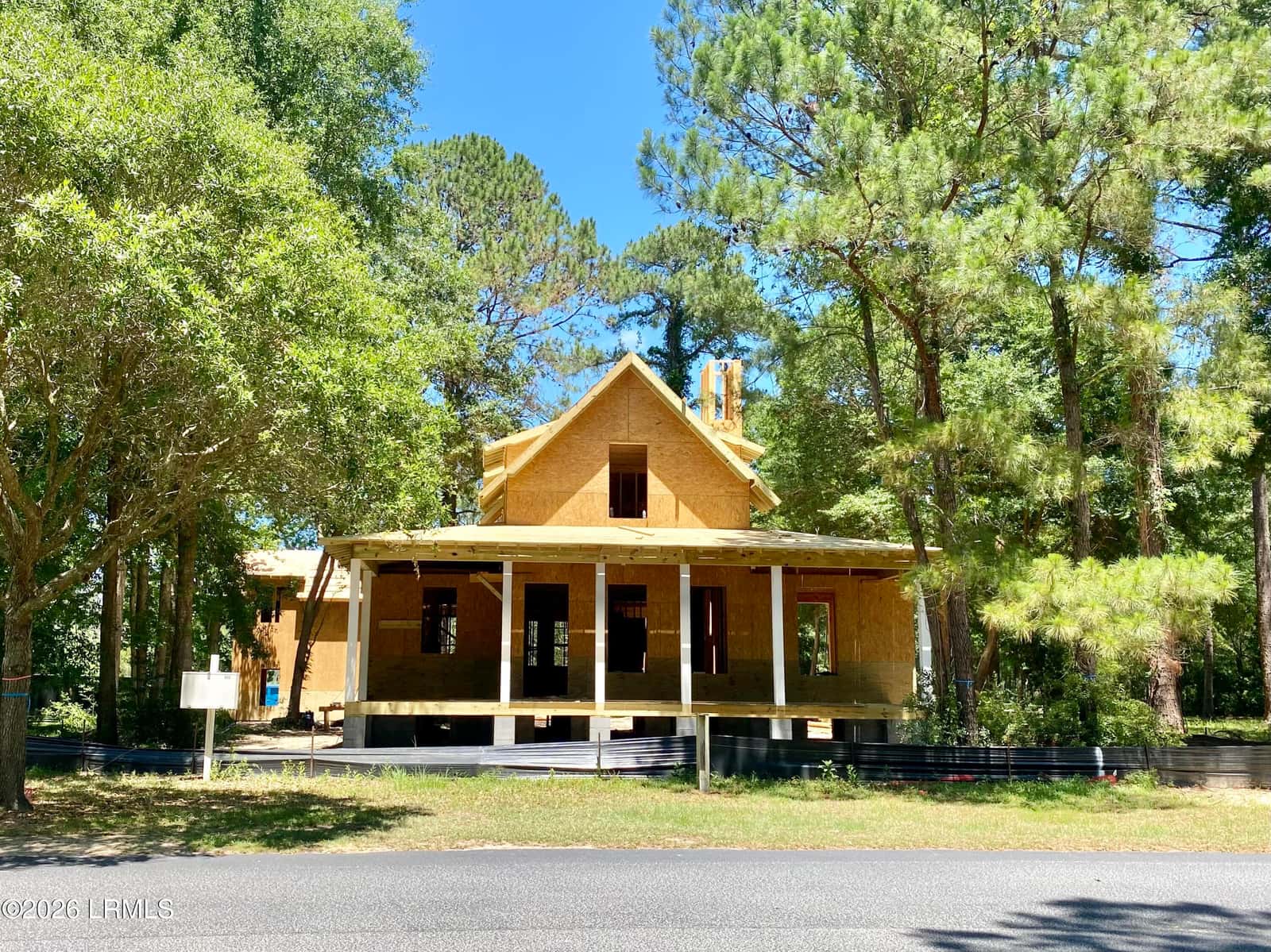 695 Distant Island Drive, Beaufort, SC 29907 — photo 2 of 40