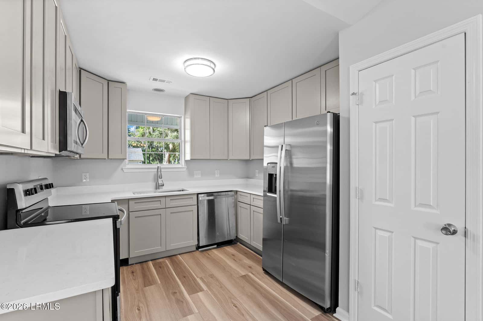 1 Folson Court, Beaufort, SC 29907 — photo 7 of 27