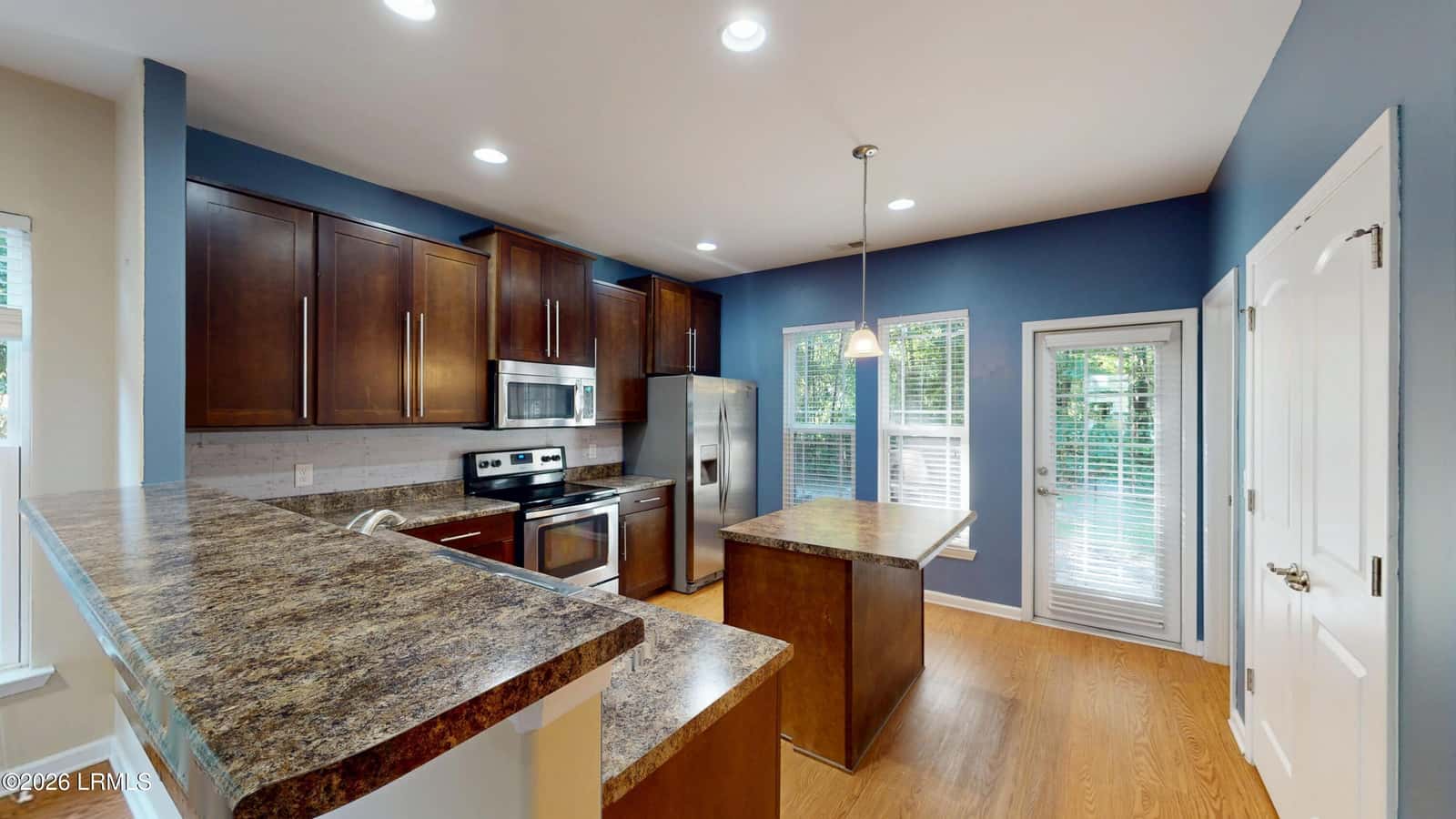 16 Moon Beam Court, Bluffton, SC 29910 — photo 6 of 17