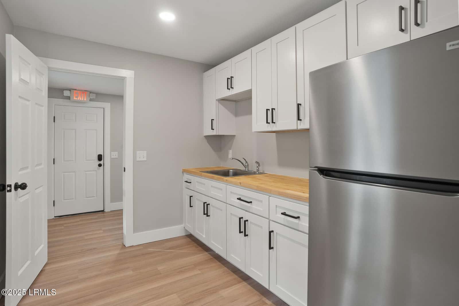 27 Miller Drive W, Beaufort, SC 29907 — photo 8 of 21