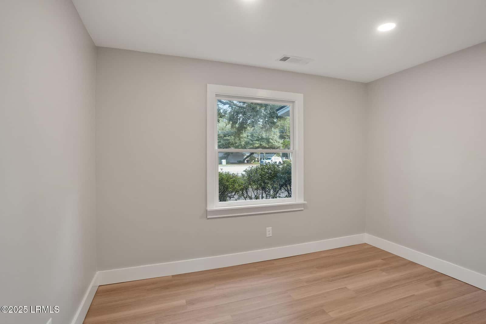 27 Miller Drive W, Beaufort, SC 29907 — photo 13 of 21