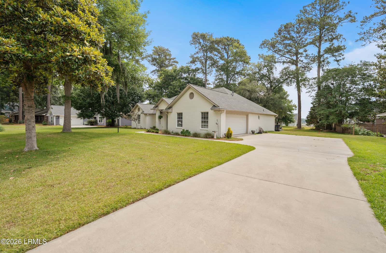 1016 Pine Martin Road, Beaufort, SC 29902 — photo 3 of 47