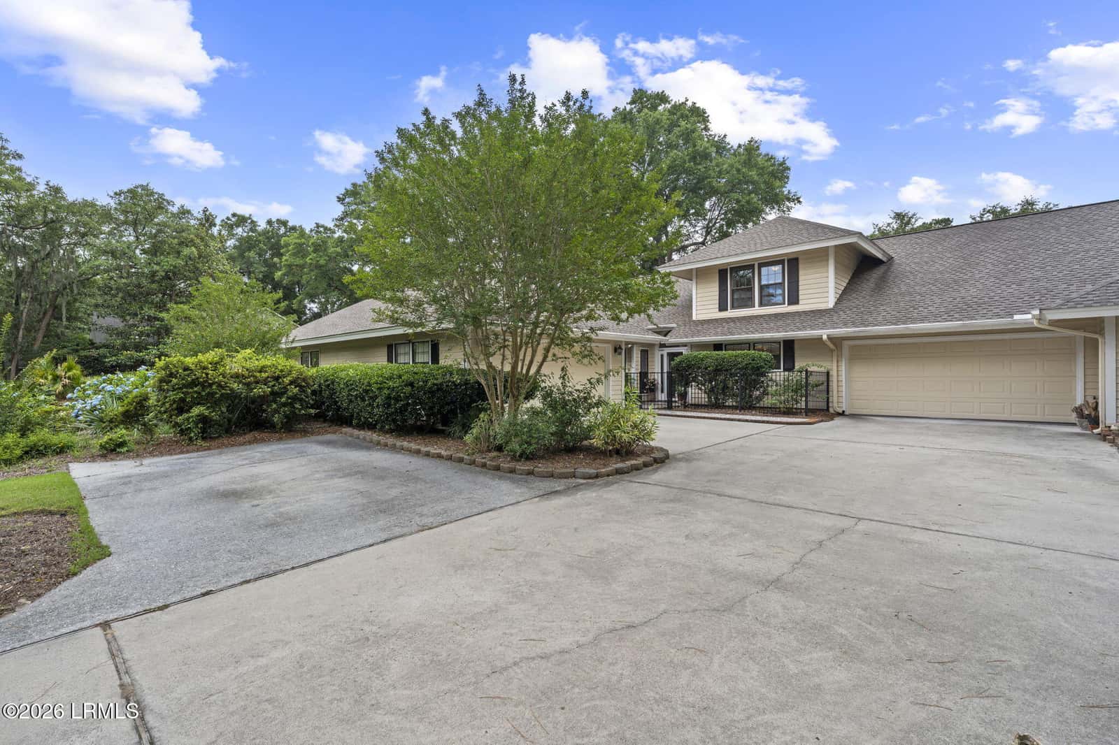 646 S Reeve Road 23, St. Helena Island, SC 29920 — photo 3 of 45