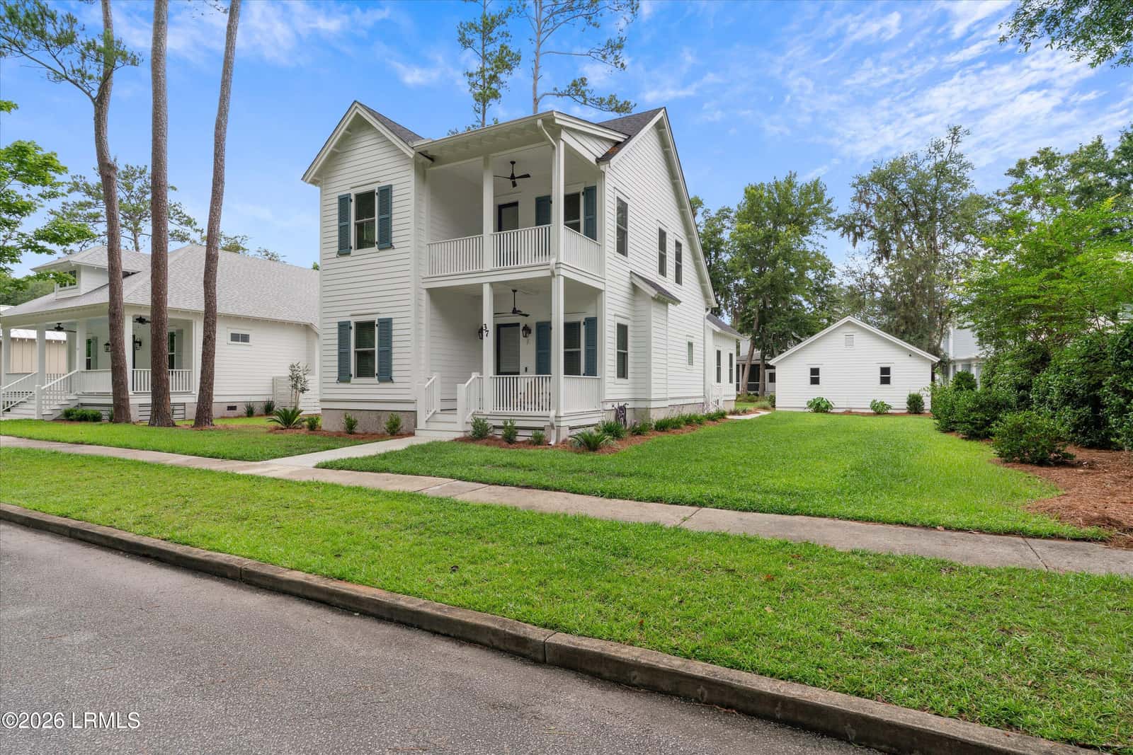 37 Park Square S, Beaufort, SC 29907 — photo 6 of 90