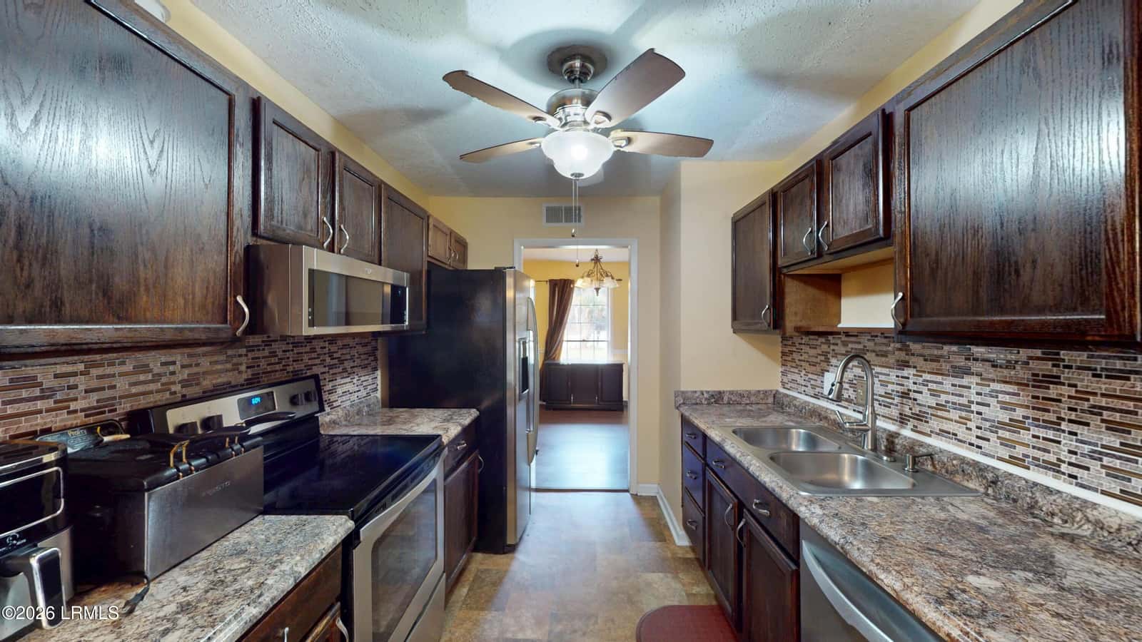 2228 Plantation Drive, Beaufort, SC 29902 — photo 11 of 41