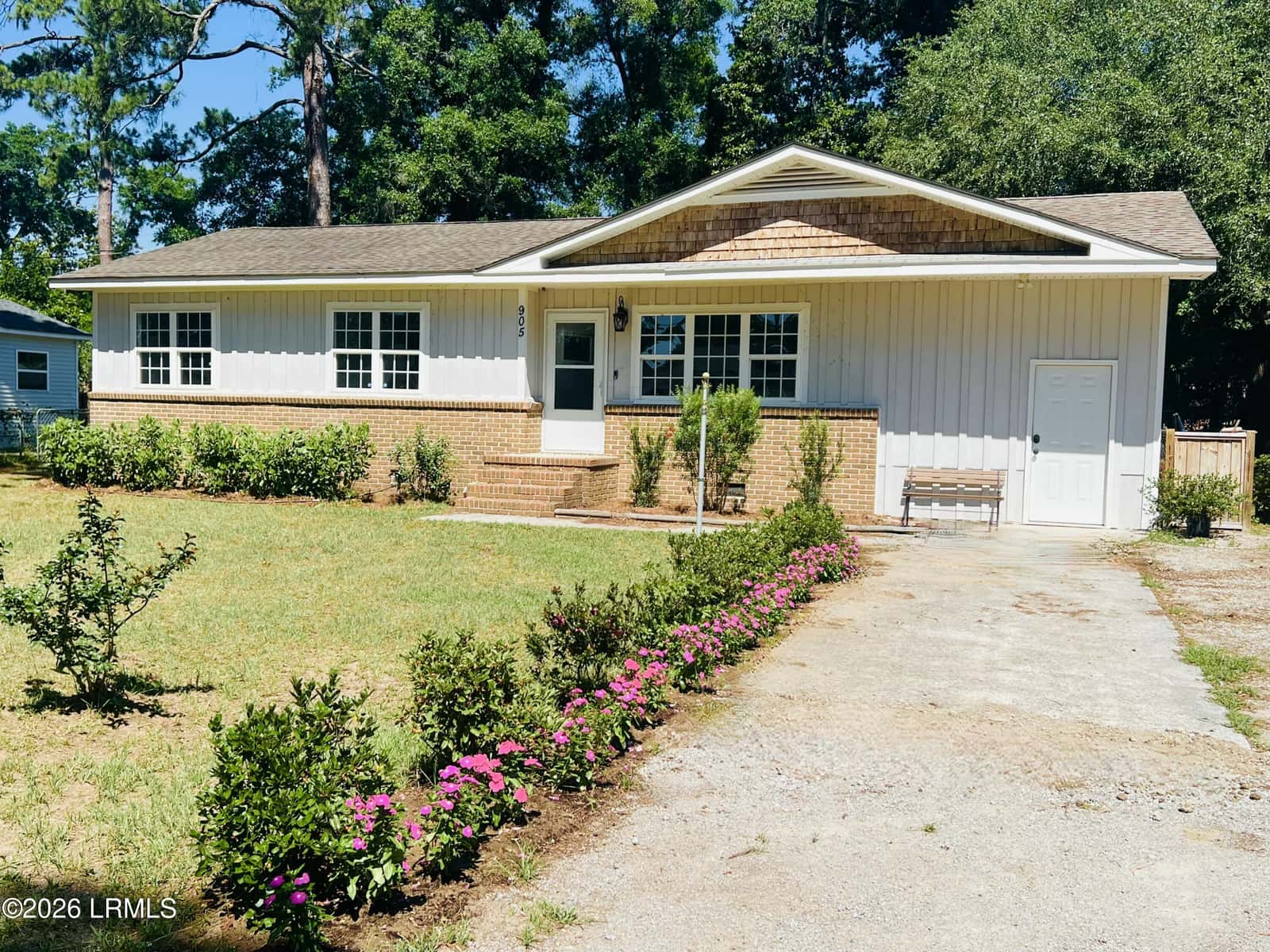 905 Belleview Circle W, Beaufort, SC 29902 — photo 2 of 20