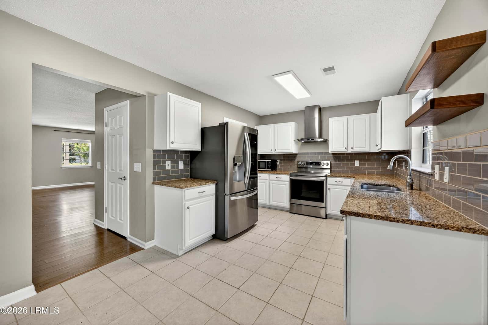 41 Lakeside Drive, Bluffton, SC 29910 — photo 10 of 58