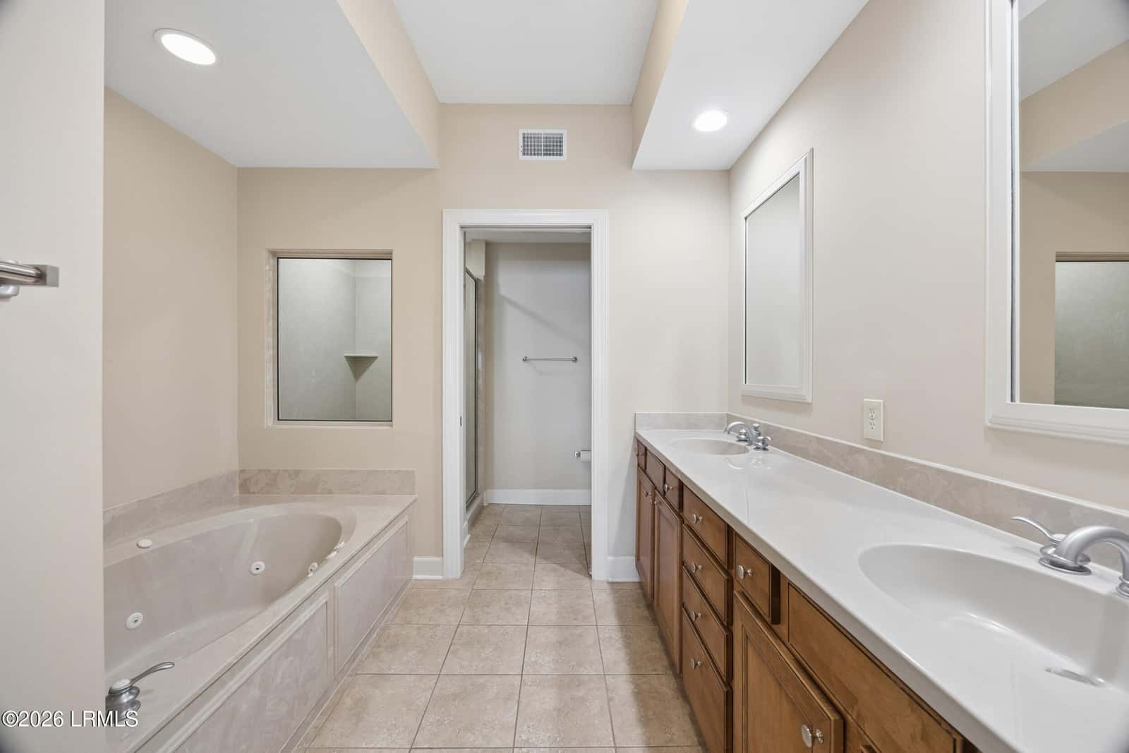 9 Shelter Cove Lane 304, Hilton Head Island, SC 29928 — photo 11 of 17