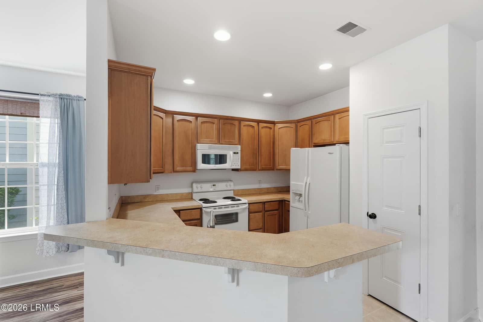 8 Winterberry Lane, Bluffton, SC 29910 — photo 10 of 44
