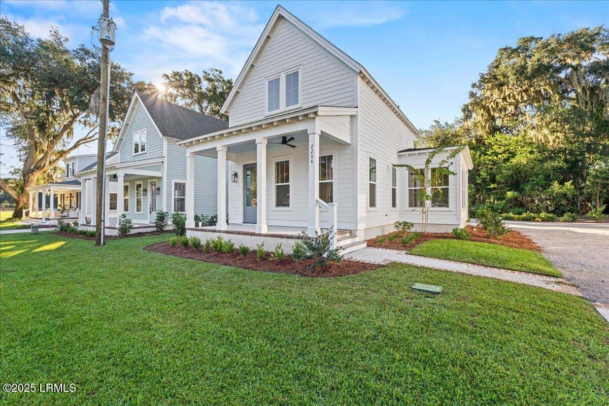 2204 National Street, Beaufort, SC 29902 — photo 2 of 22