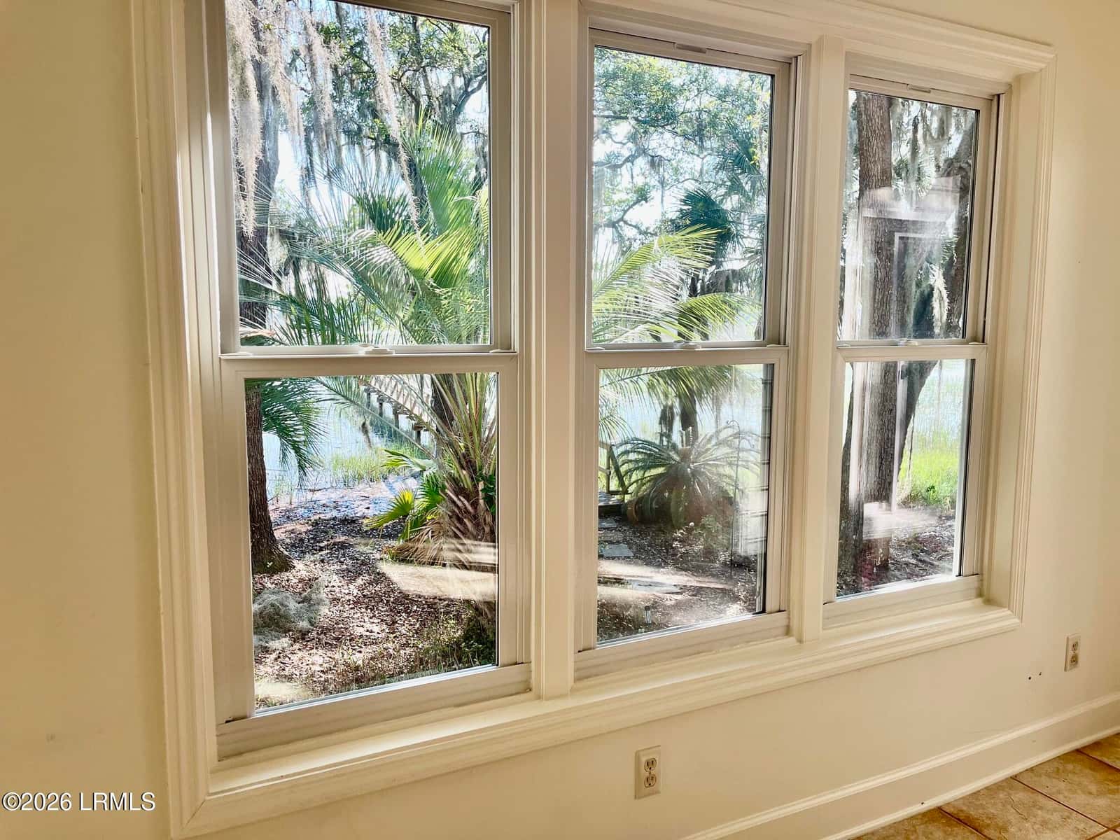 16 Riverview Drive, Beaufort, SC 29907 — photo 9 of 51