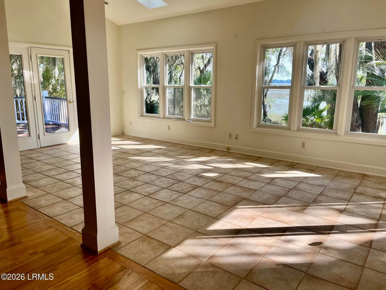 16 Riverview Drive, Beaufort, SC 29907 — photo 8 of 51