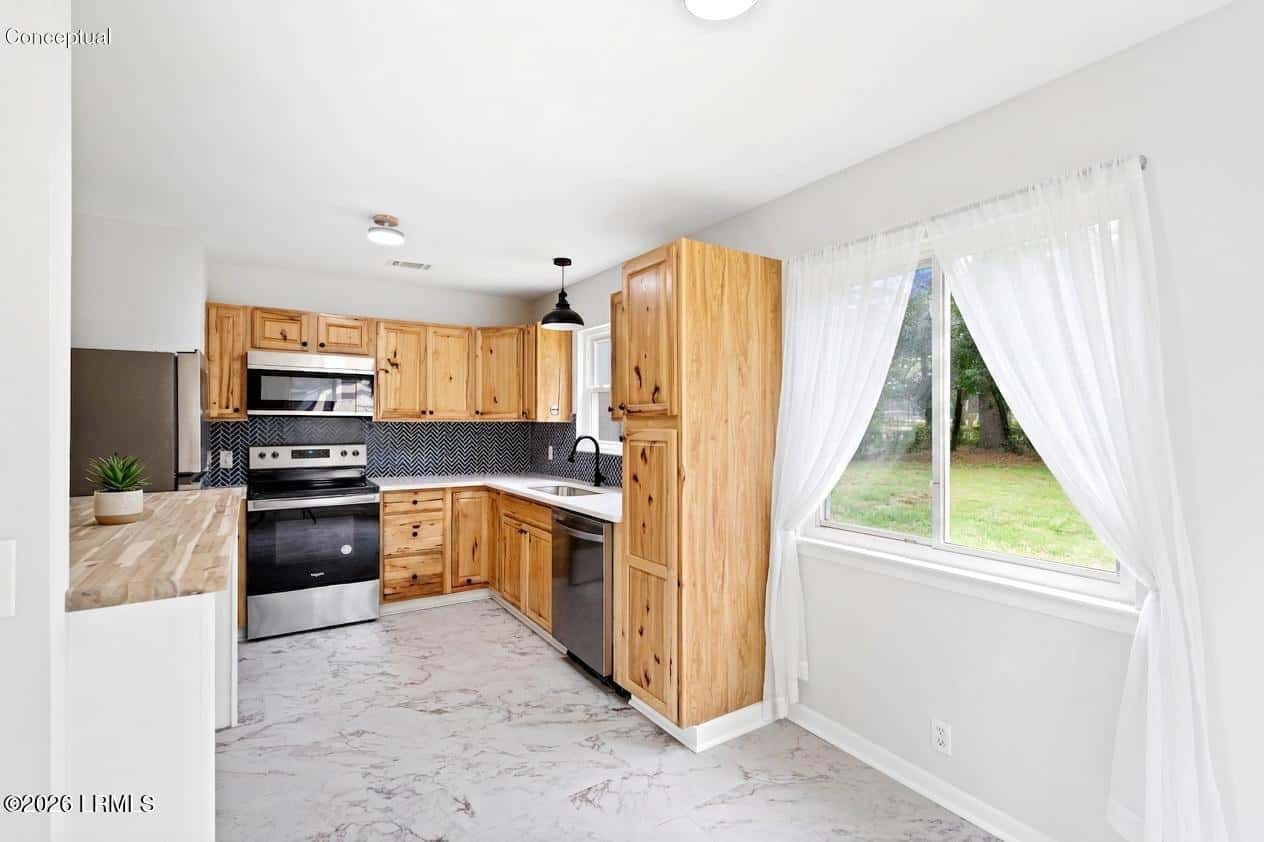 3098 Clydesdale Circle S, Beaufort, SC 29906 — photo 16 of 38
