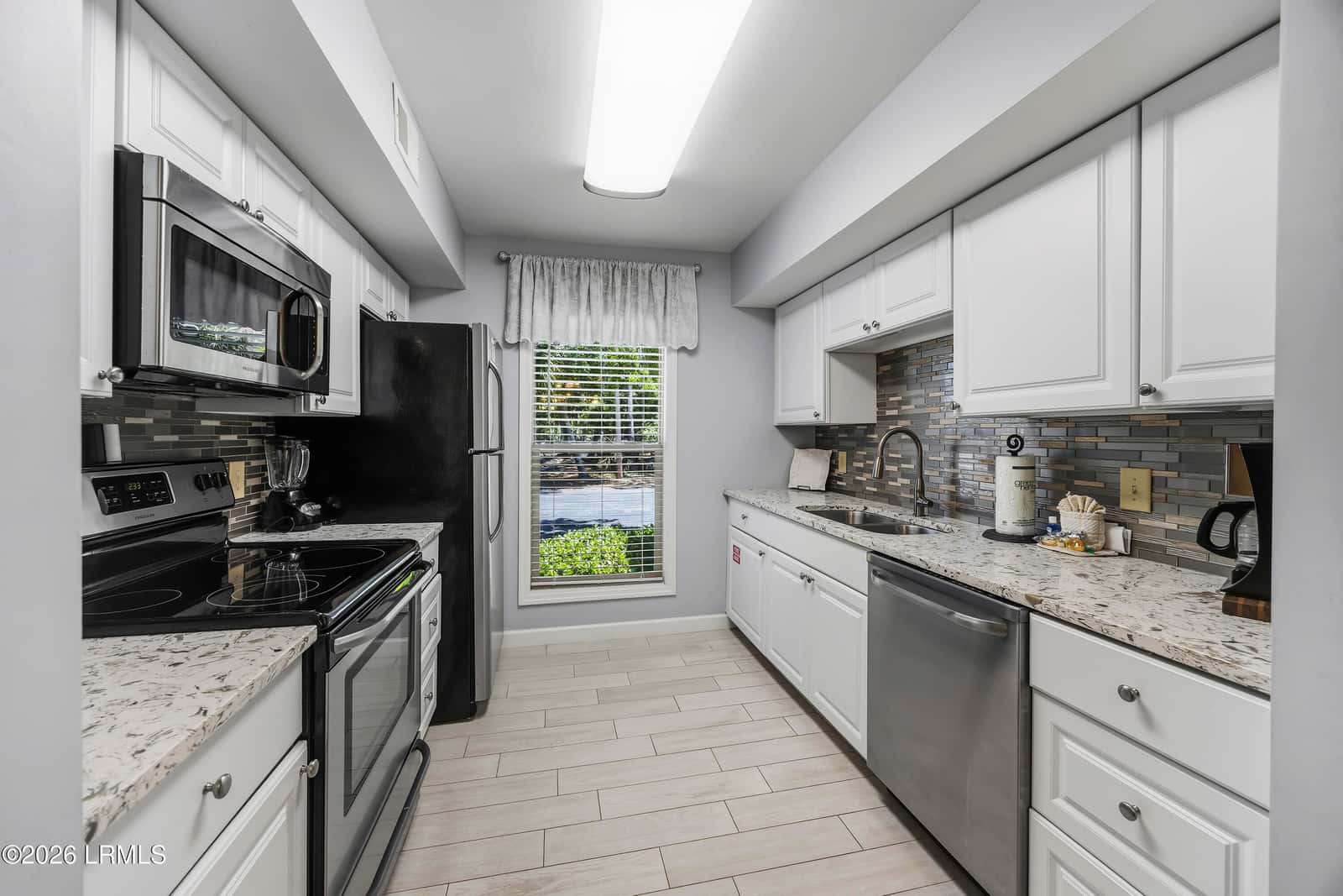 12 Valencia Road 2, Hilton Head Island, SC 29928 — photo 13 of 41
