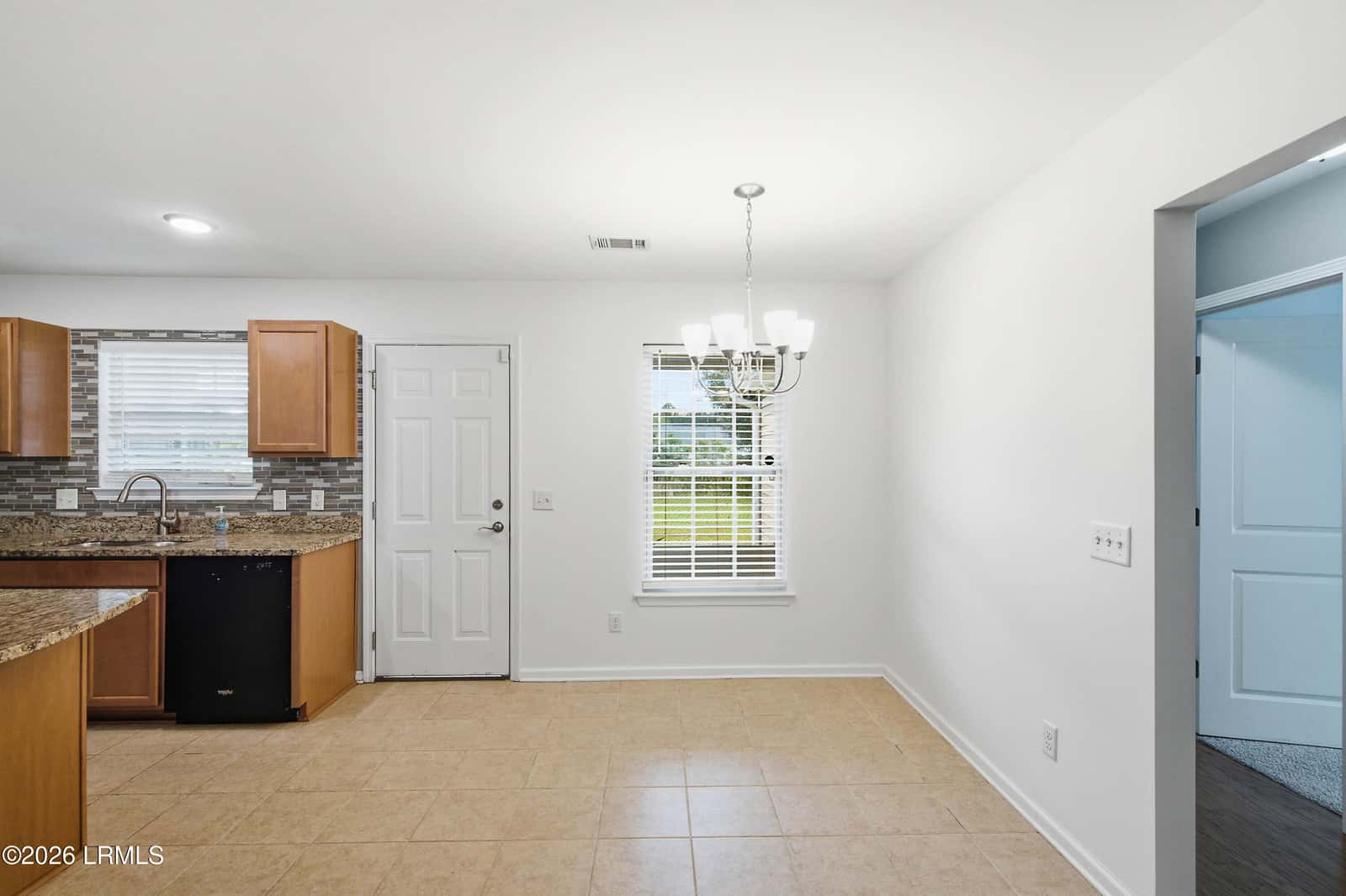 464 Ridgeland Lakes Drive, Ridgeland, SC 29936 — photo 13 of 41