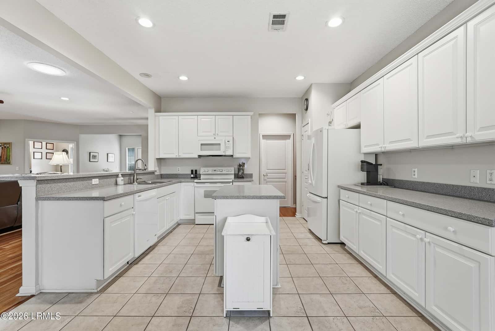 31 Willow Brook Drive, Bluffton, SC 29909 — photo 10 of 65