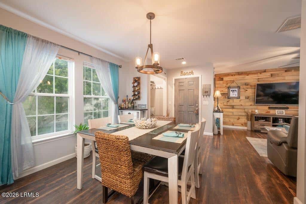 21 Pine Forest Drive, Bluffton, SC 29910 — photo 10 of 27