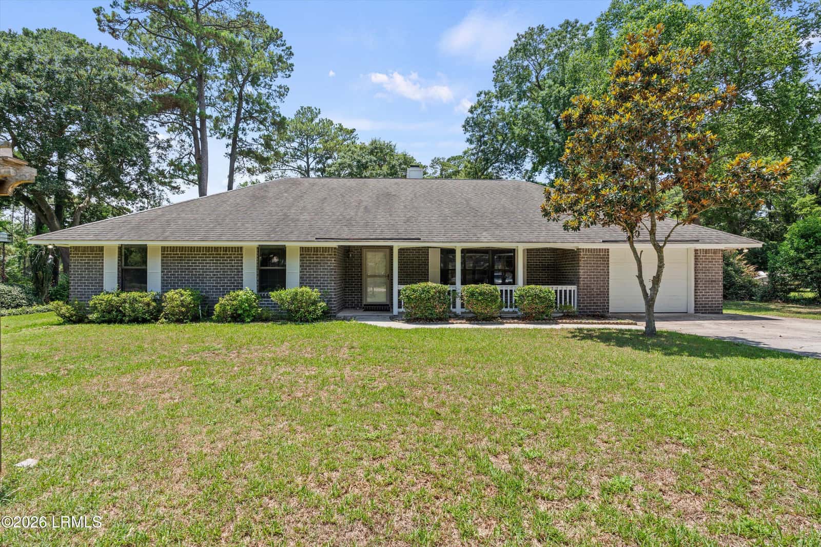 22 Chesterfield Drive, Beaufort, SC 29906 — photo 1 of 38