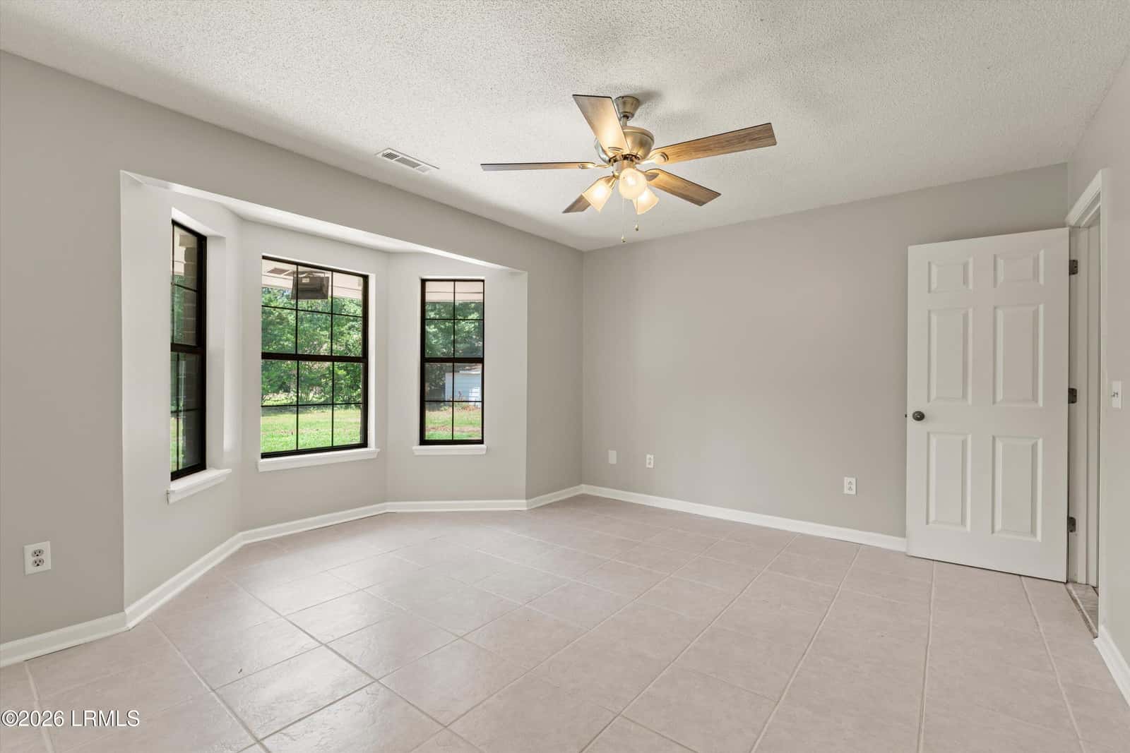 22 Chesterfield Drive, Beaufort, SC 29906 — photo 13 of 38