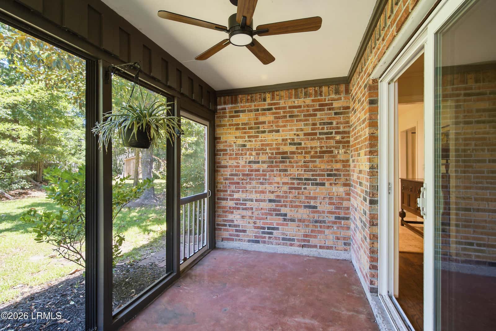 989 Dowlingwood Drive, Beaufort, SC 29902 — photo 9 of 48