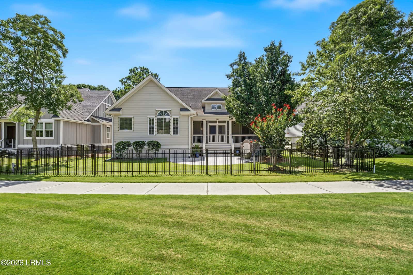 14 W National Boulevard, Beaufort, SC 29907 — photo 5 of 47