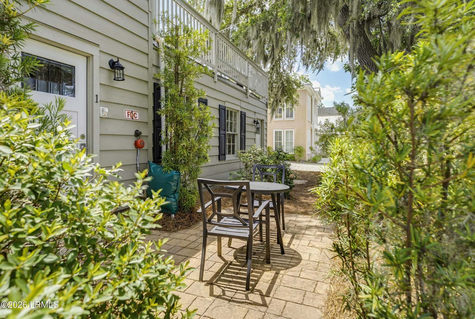 710 Prince, Beaufort, SC 29902 — photo 4 of 63