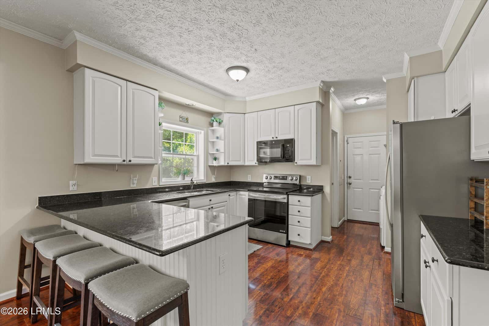 9 Lucerne Avenue, Beaufort, SC 29907 — photo 6 of 27