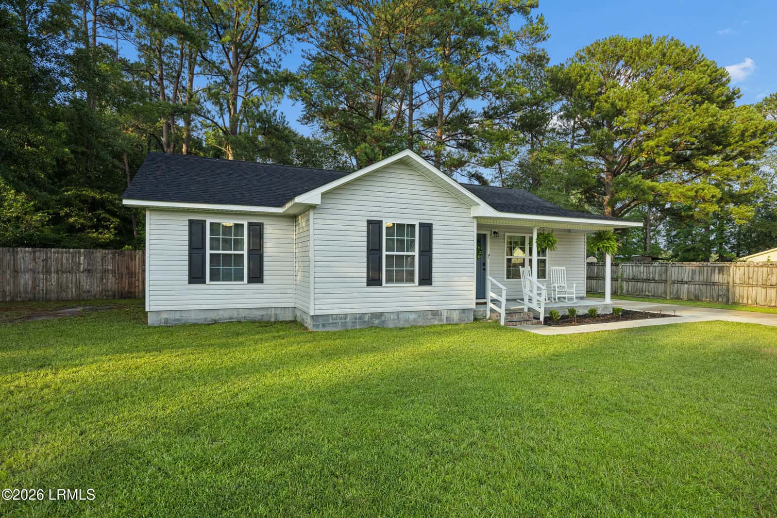 110 Sharon Avenue, Hampton, SC 29924 — photo 5 of 36