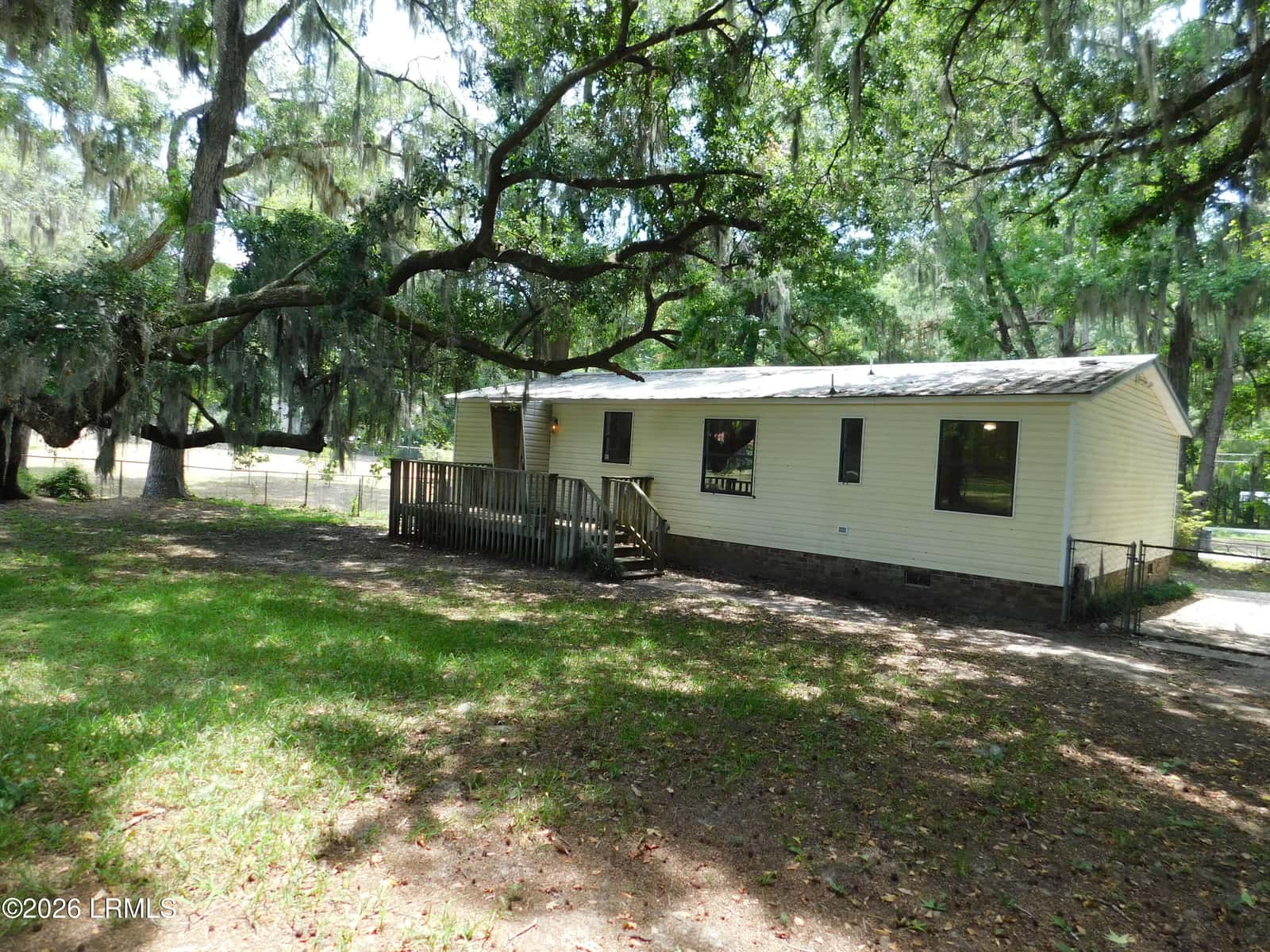 911 Grant Street, Beaufort, SC 29906 — photo 2 of 28