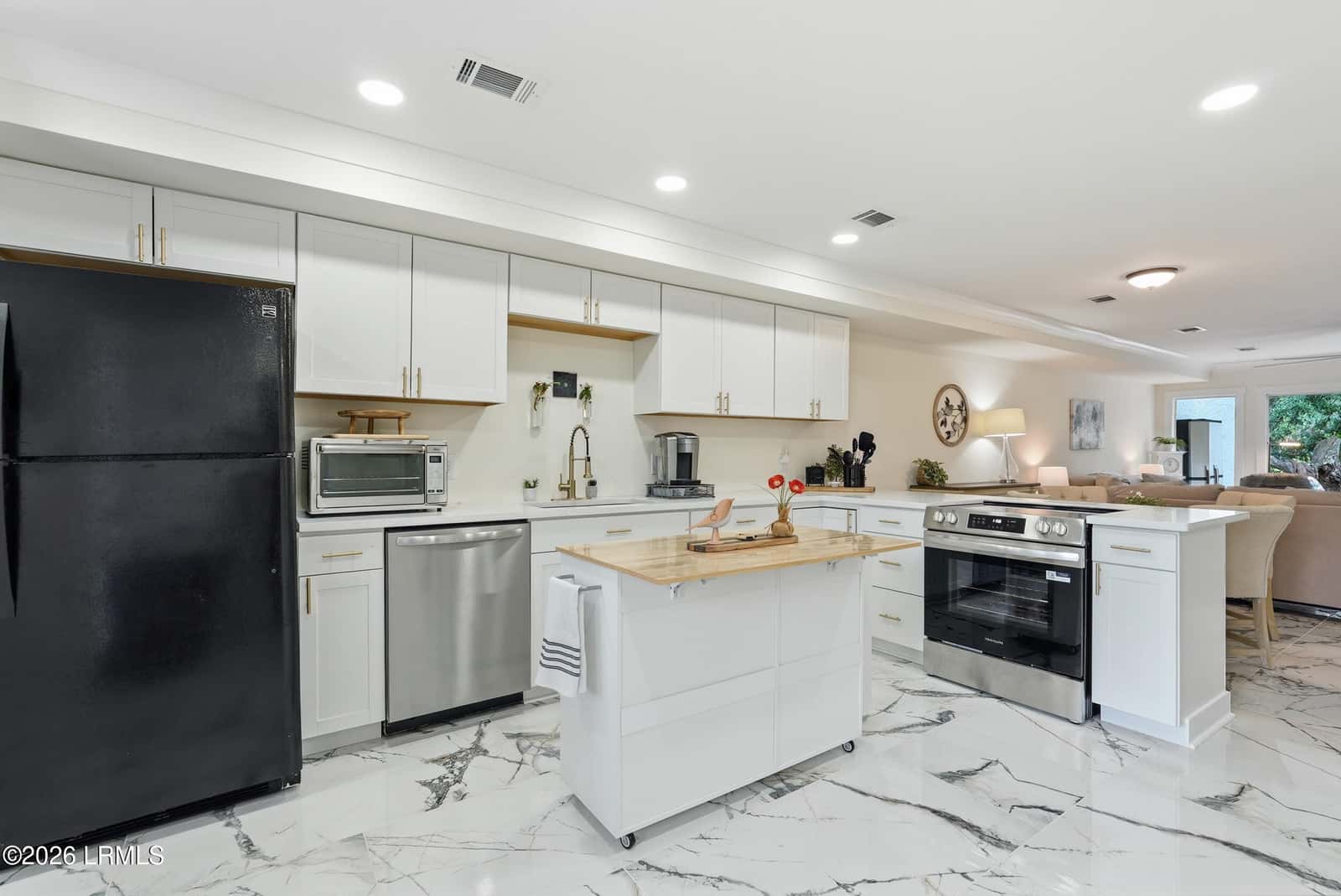 2 William Hilton Parkway 407, Hilton Head Island, SC 29926 — photo 10 of 54