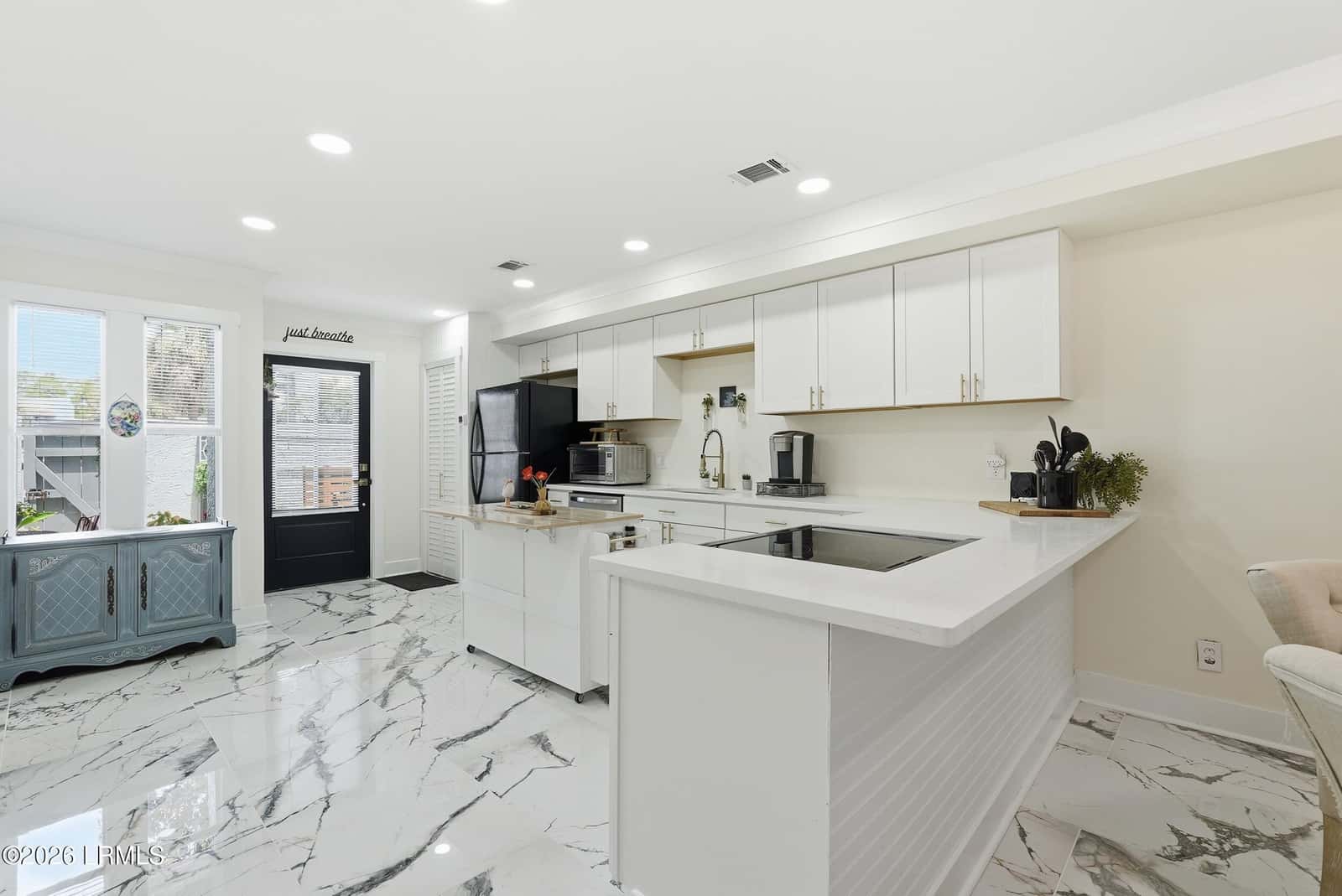 2 William Hilton Parkway 407, Hilton Head Island, SC 29926 — photo 11 of 54