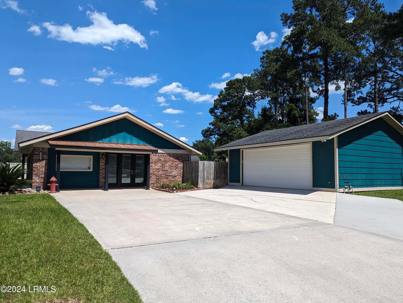 2233 Salem Road, Beaufort, SC 29902 — photo 2 of 26