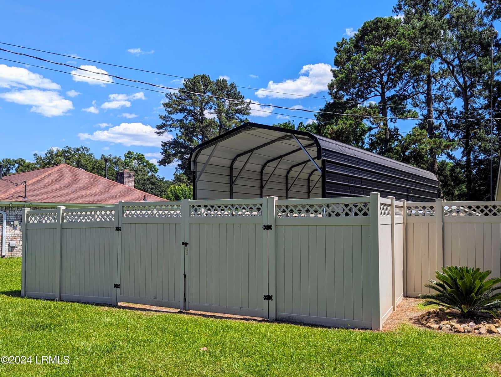 2233 Salem Road, Beaufort, SC 29902 — photo 4 of 26