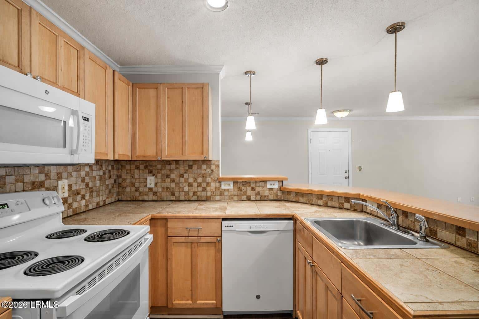 100 Kensington Boulevard 405, Bluffton, SC 29910 — photo 9 of 36
