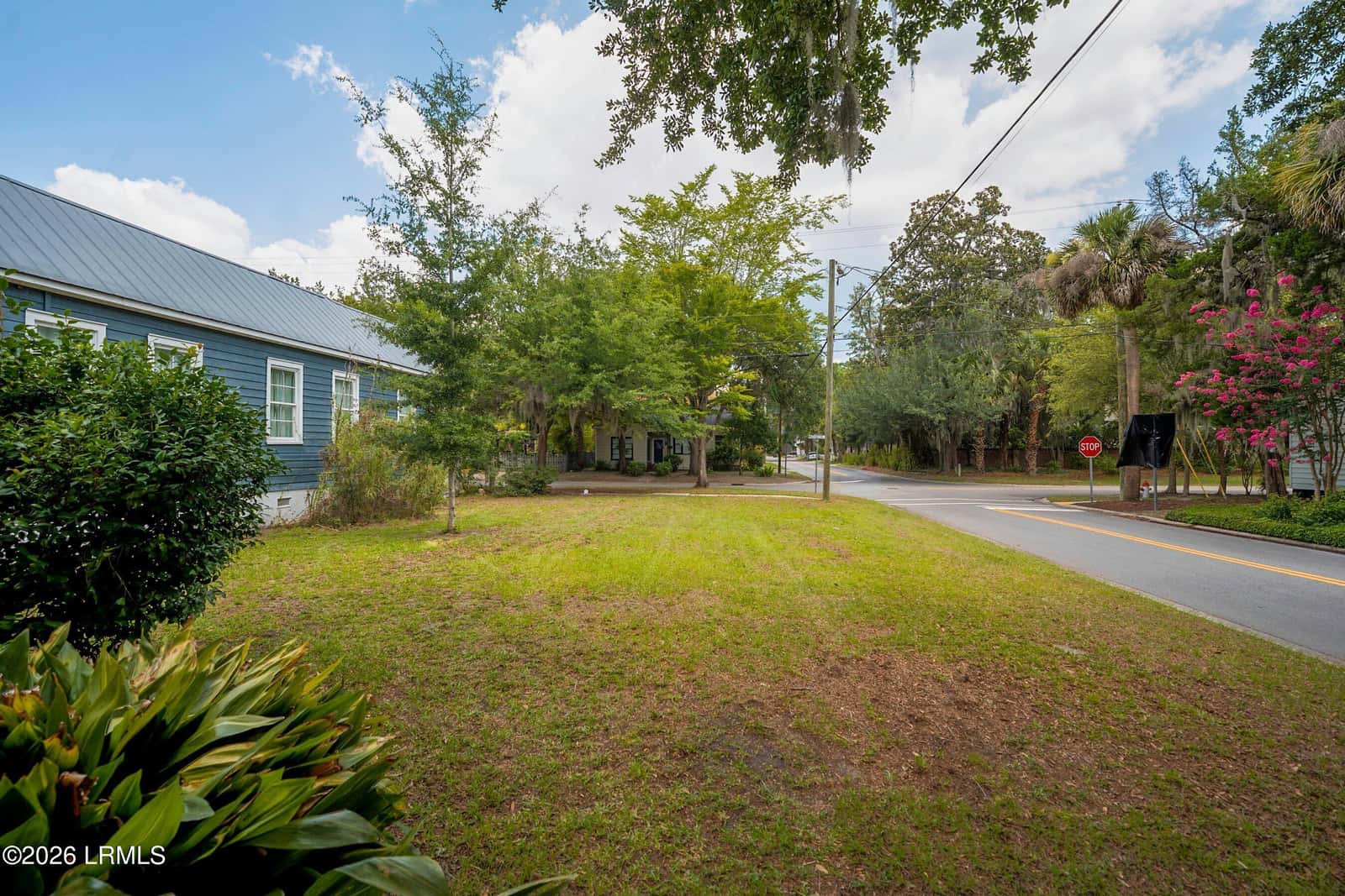 808 A Scott Street, Beaufort, SC 29902 — photo 2 of 18
