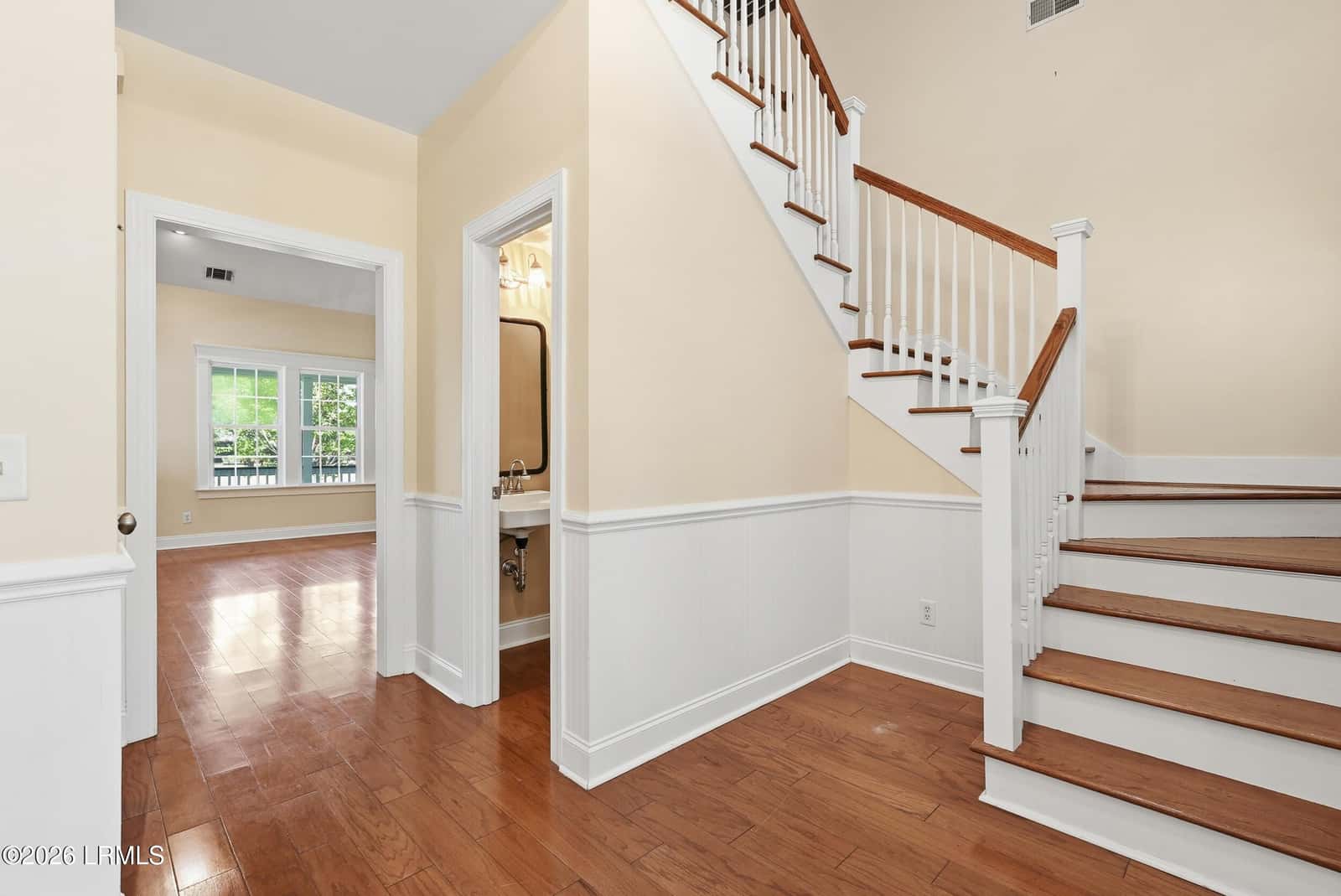 22 W National Boulevard, Beaufort, SC 29907 — photo 7 of 57