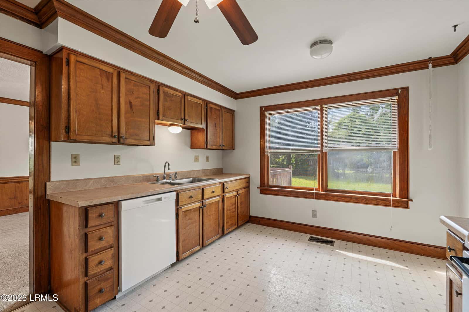 6025 Creek Road, Beaufort, SC 29906 — photo 10 of 30
