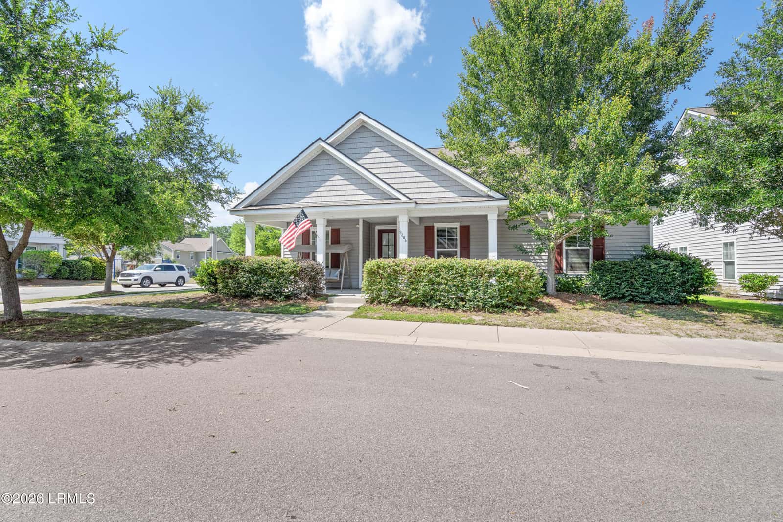 3886 Oyster Bluff Boulevard, Beaufort, SC 29907 — photo 2 of 38