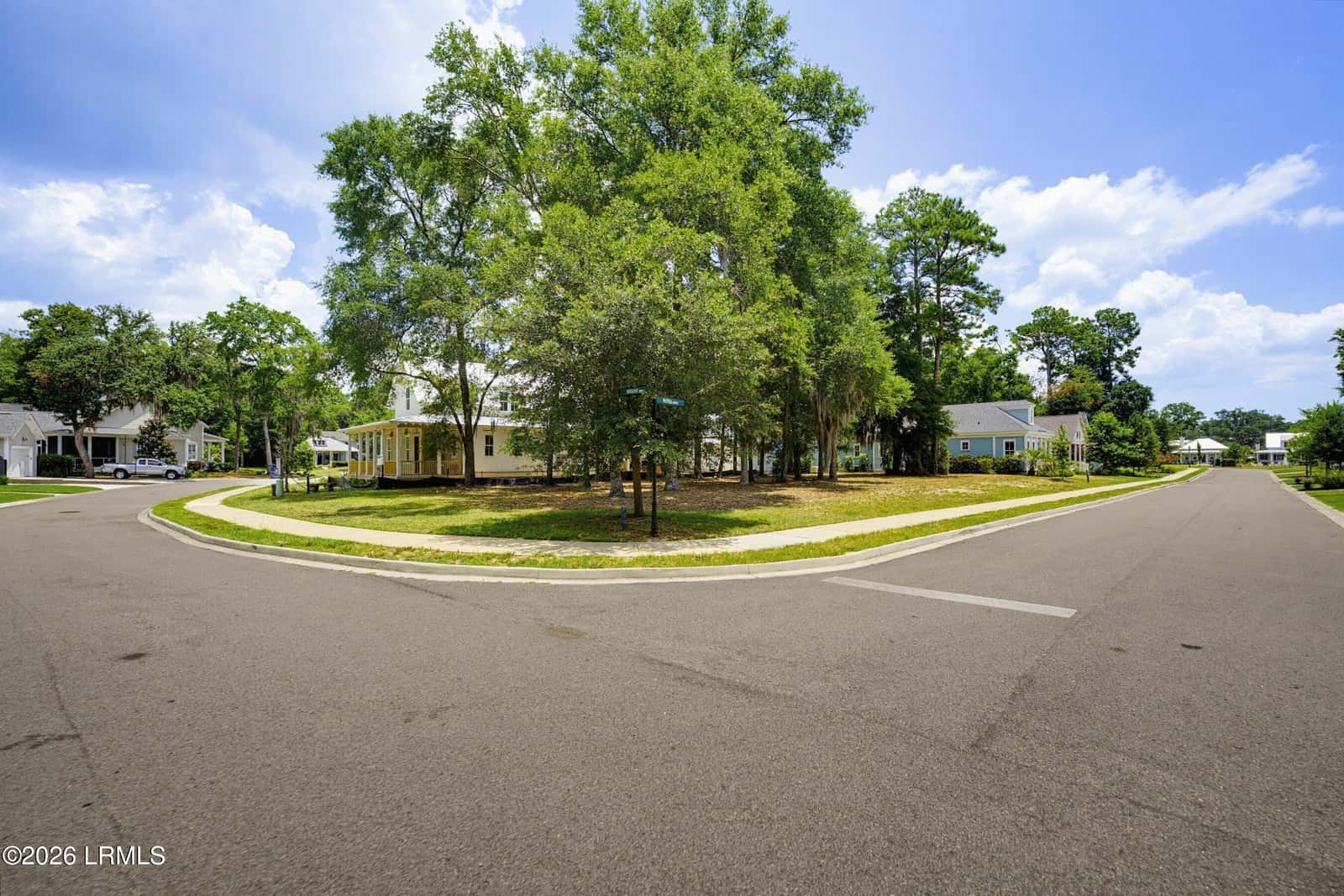 9 Botany Drive, Beaufort, SC 29907 — photo 3 of 27