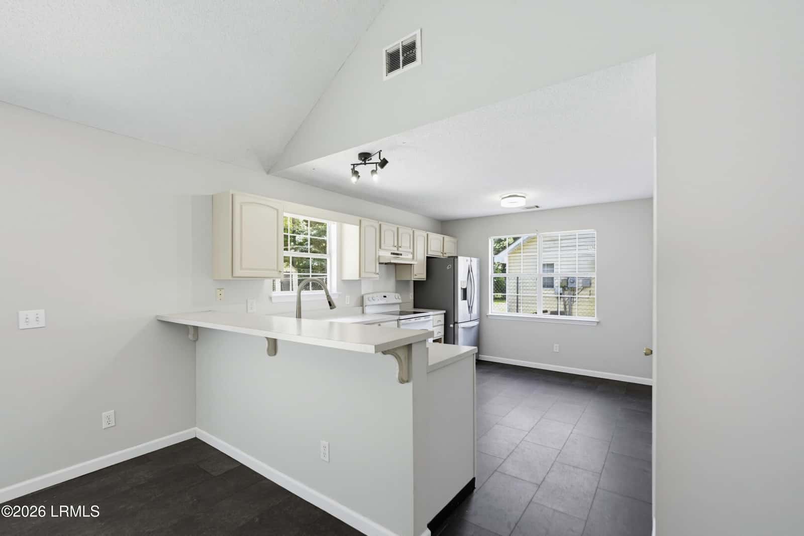 3 Eagle Trace Court, Beaufort, SC 29907 — photo 10 of 24