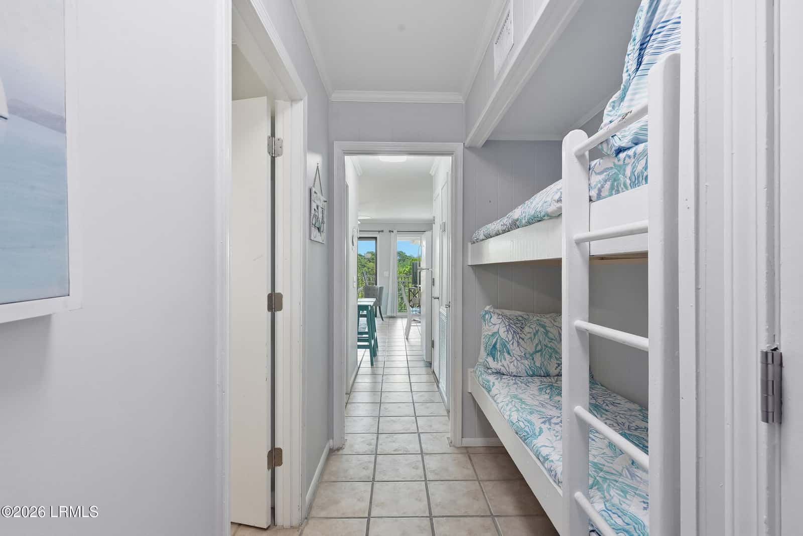40 Folly Field Road C302, Hilton Head Island, SC 29928 — photo 14 of 42