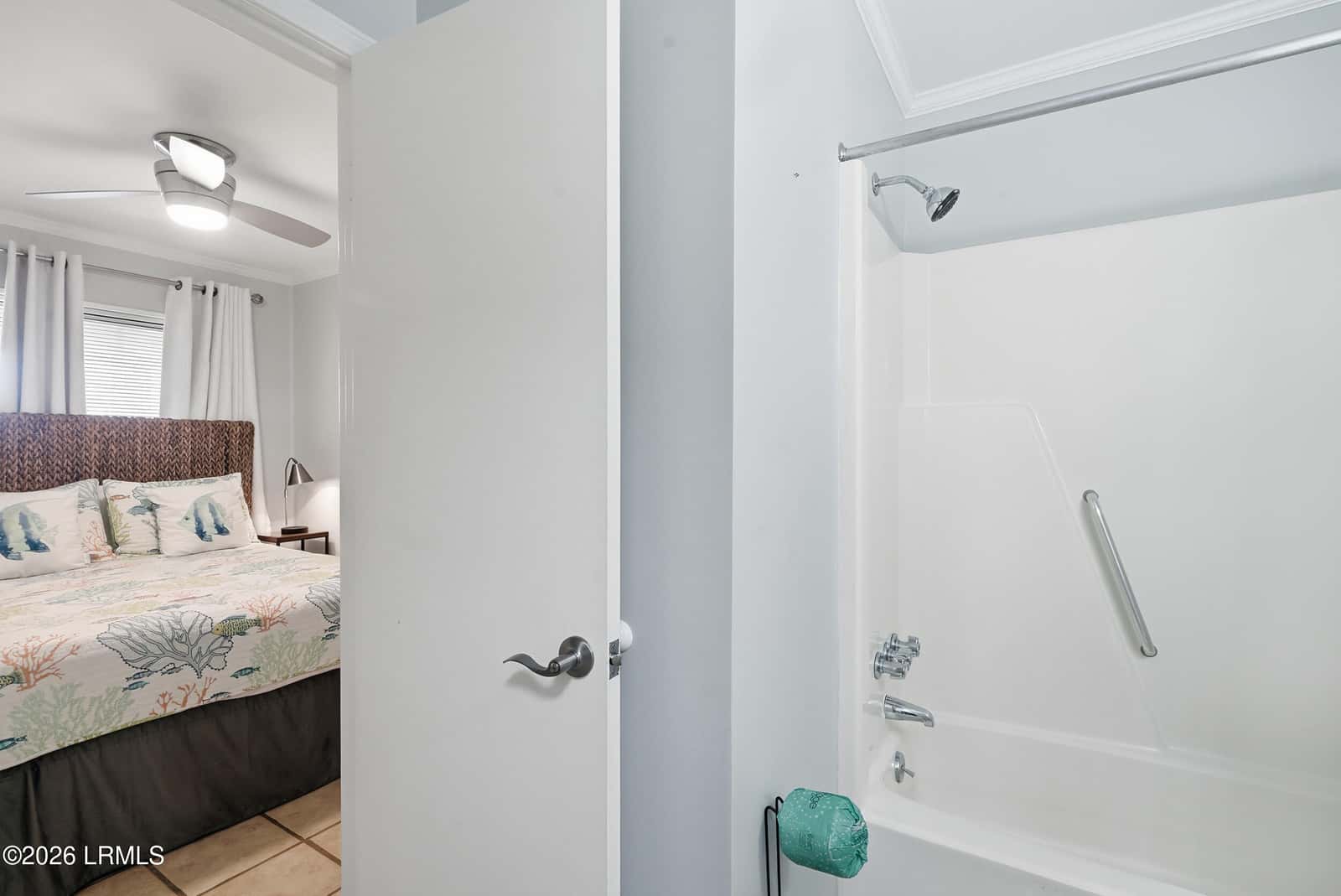 40 Folly Field Road C302, Hilton Head Island, SC 29928 — photo 15 of 42