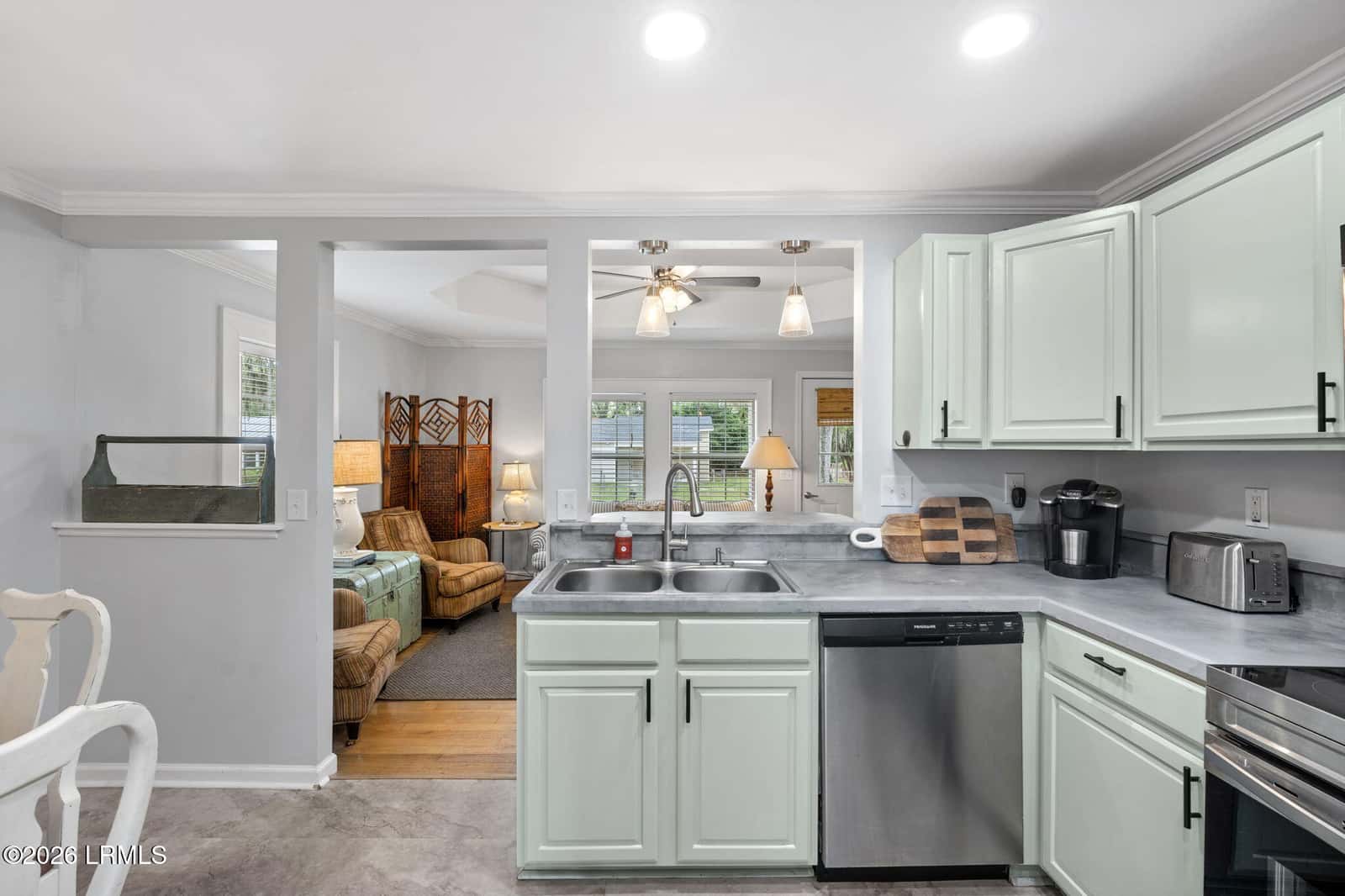 1102 Lafayette Street, Beaufort, SC 29902 — photo 12 of 36