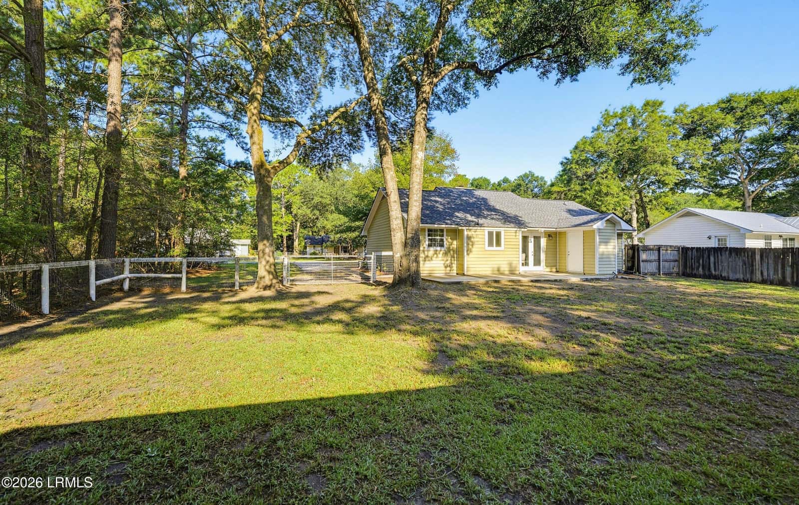 12 Robin Way, Beaufort, SC 29907 — photo 36 of 37