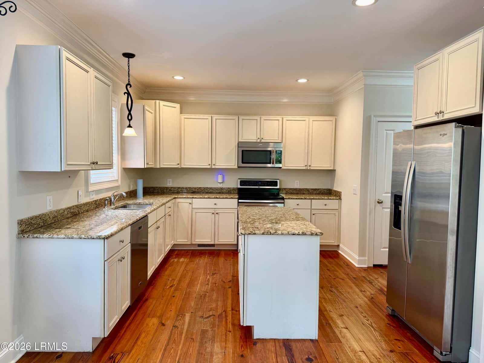 16 Tuscarora Avenue, Beaufort, SC 29907 — photo 7 of 28