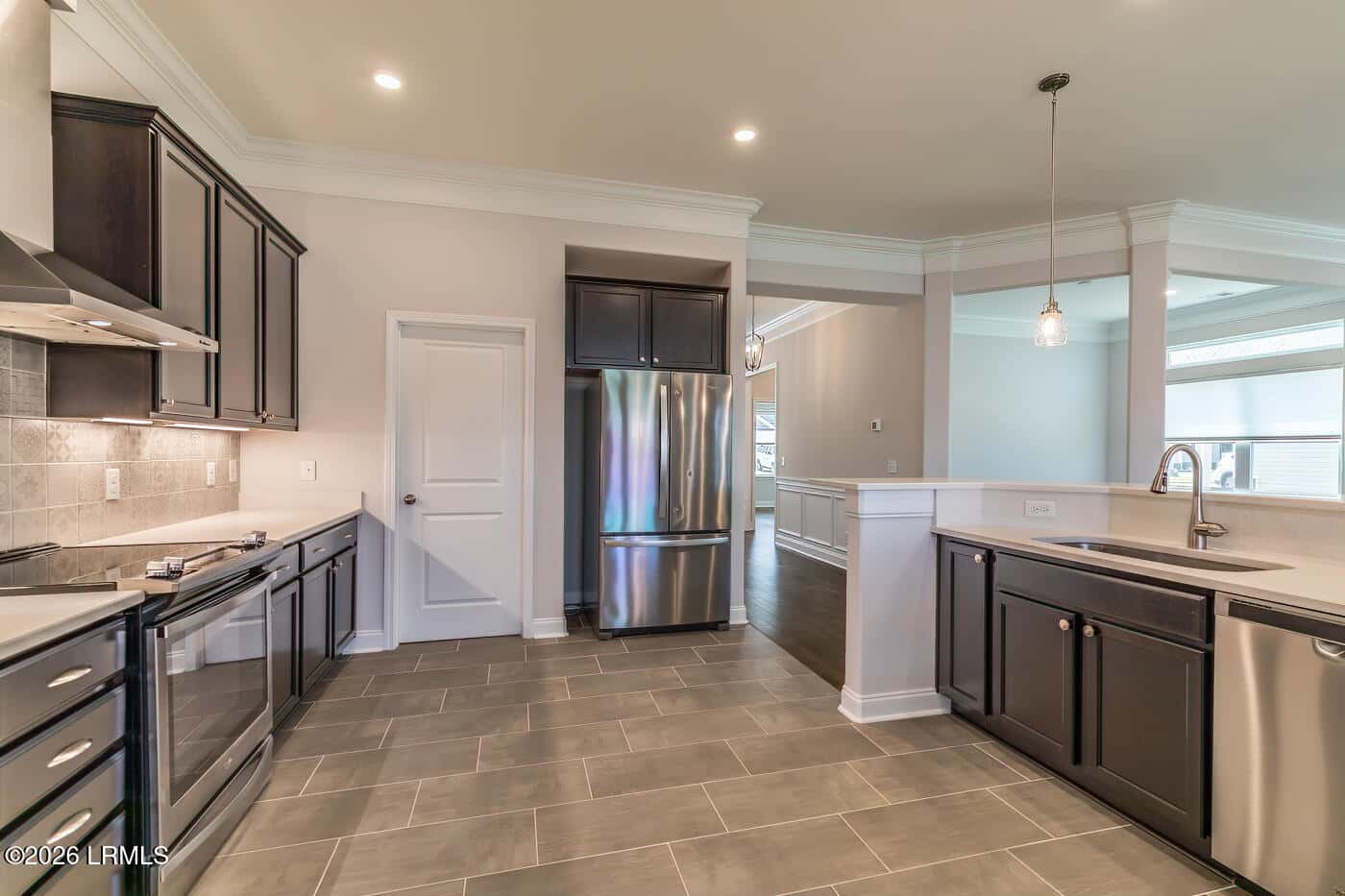 327 Fort Sullivan Drive, Ridgeland, SC 29936 — photo 14 of 48