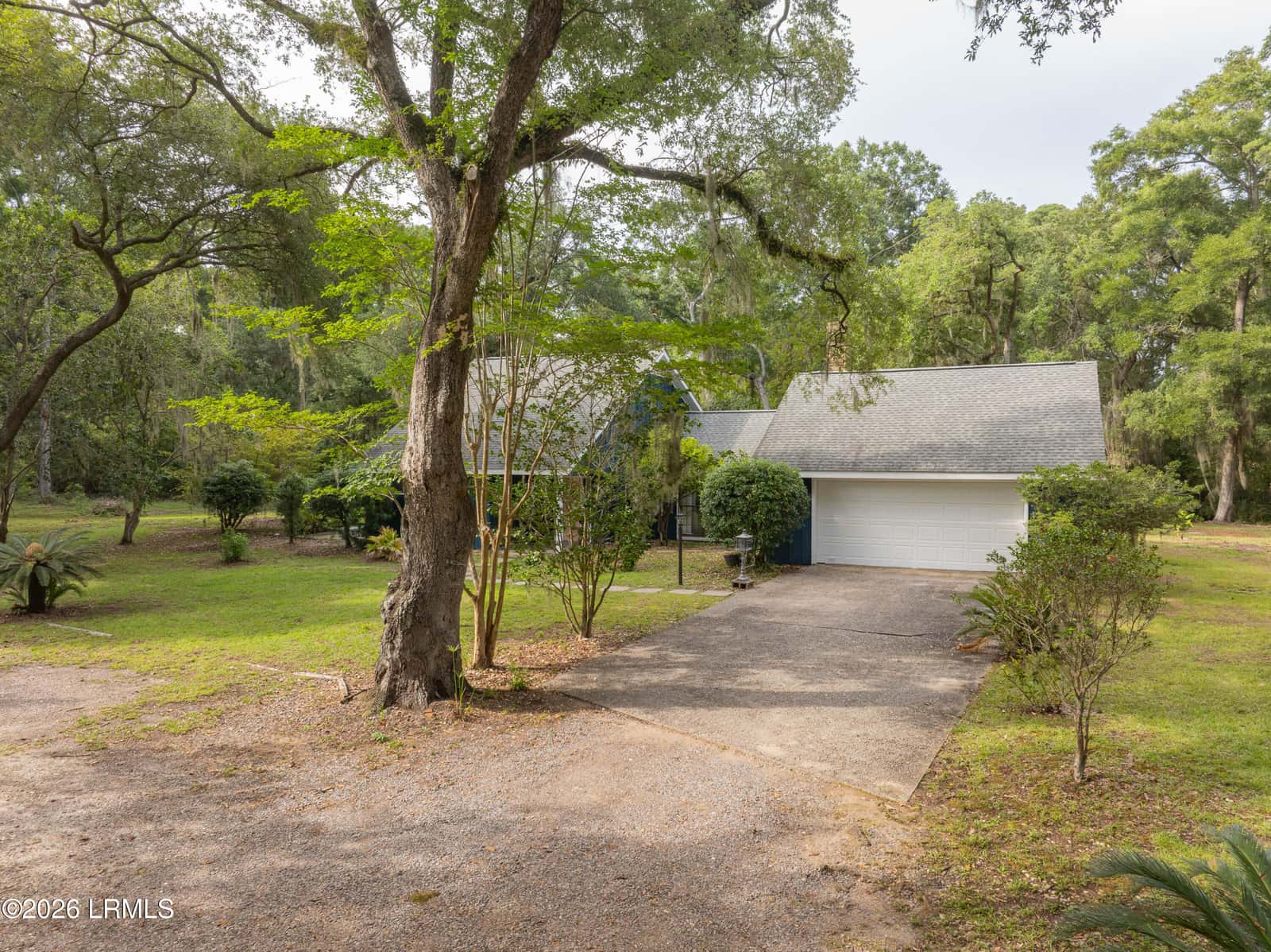 36 Sea Gull Drive, Beaufort, SC 29907 — photo 5 of 46
