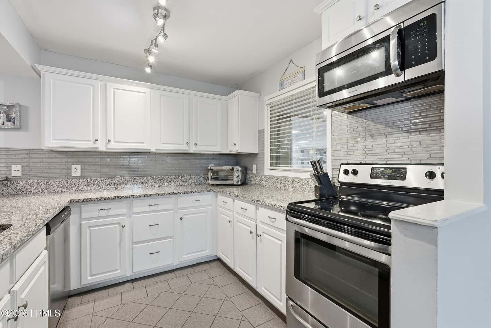 663 William Hilton Parkway 3321, Hilton Head Island, SC 29928 — photo 7 of 26