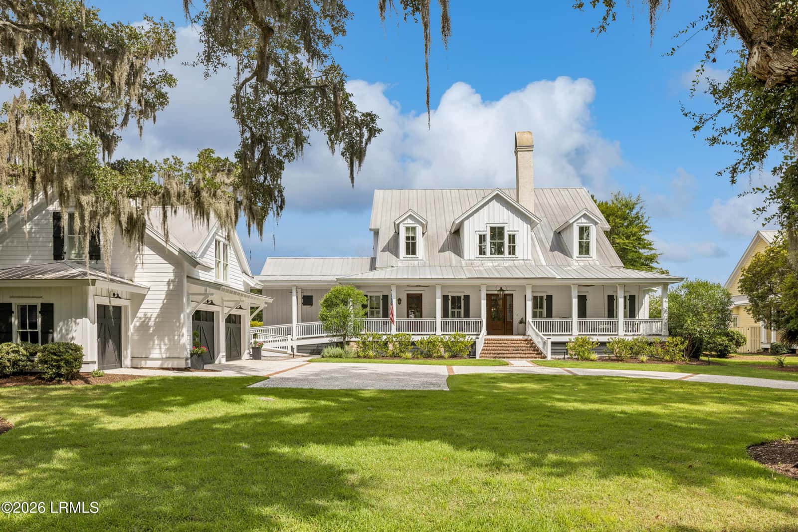 8 Old Oak Road, Bluffton, SC 29909 — photo 2 of 94