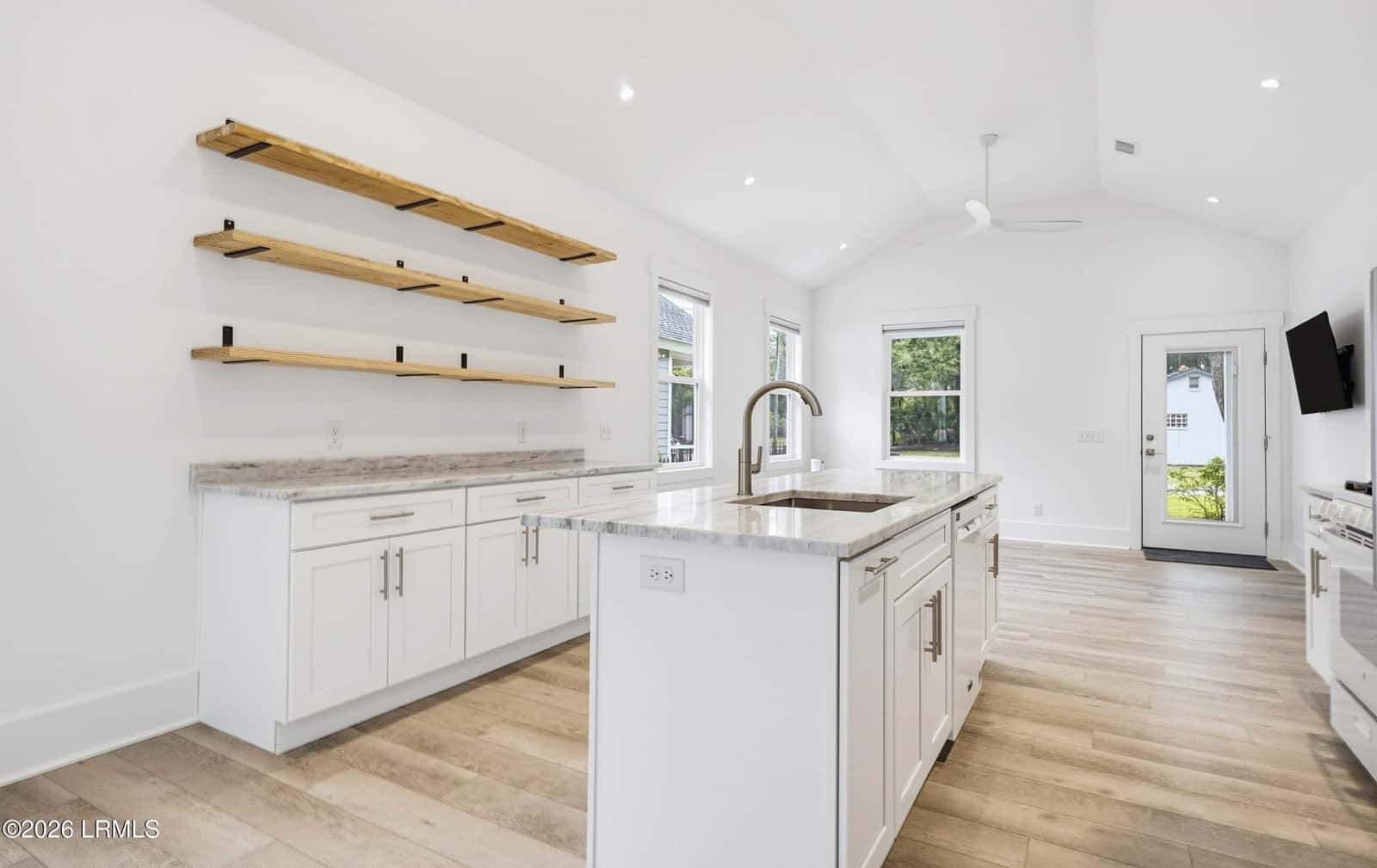 2015 Lafayette Street, Beaufort, SC 29902 — photo 9 of 30